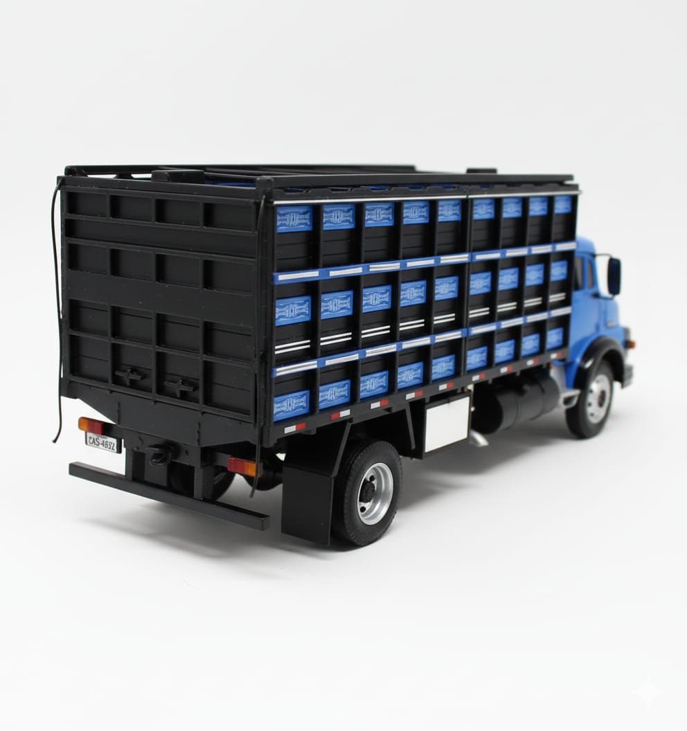 Miniatura Mercedes-Benz L-1113 Boiadeiro - Escala 1/24