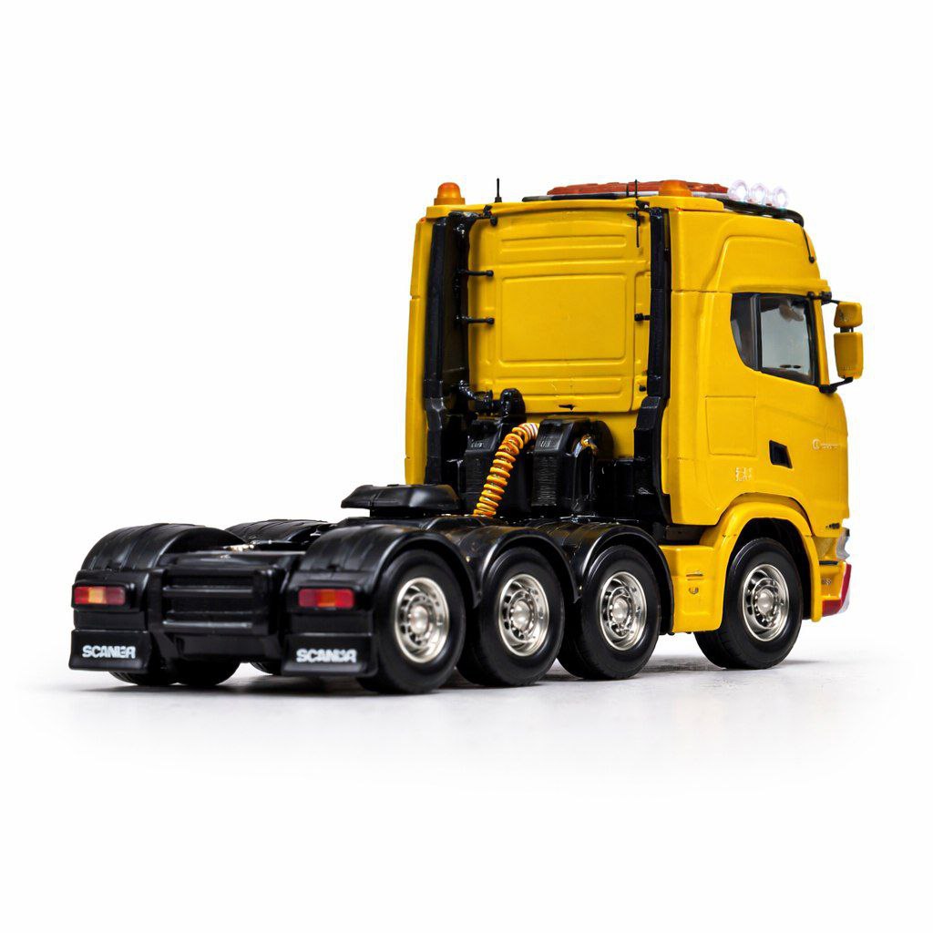 Tamiya Scania 770 S 8x4 em escala 1/14 - (Controle Remoto)